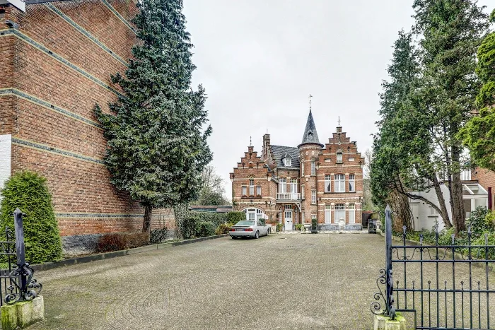 Funda kasteel entree