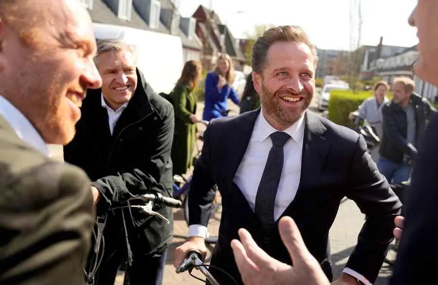 Hugo de jonge op fiets