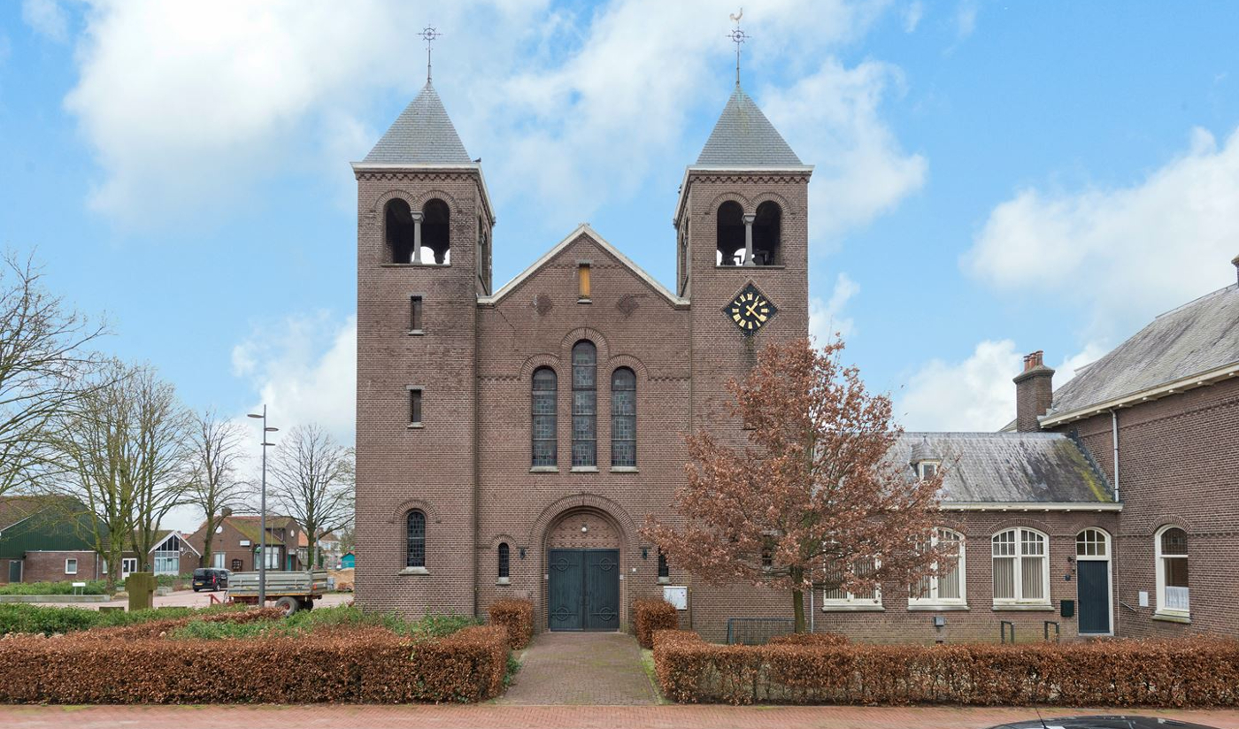 te-koop-op-funda-eigen-kerk-voor-een-hemelse-prijs