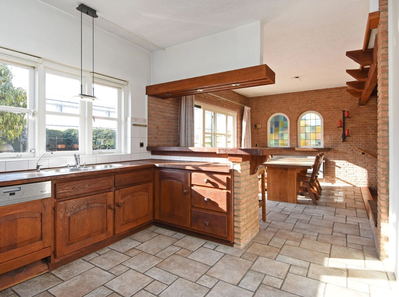 Funda villa eendenvijver keuken