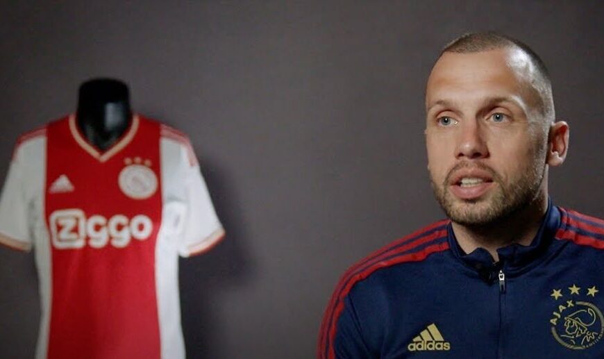 salaris Ajax trainer John Heitinga