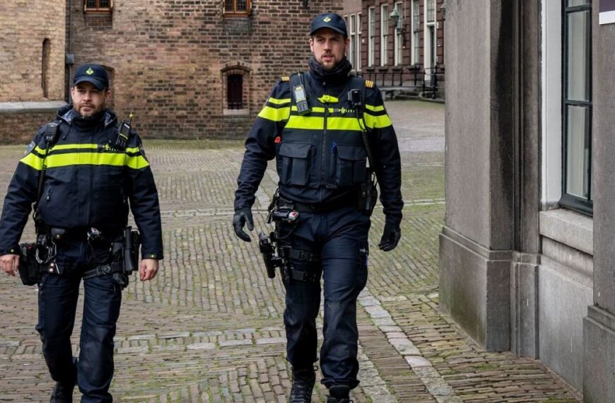 salaris politieagent